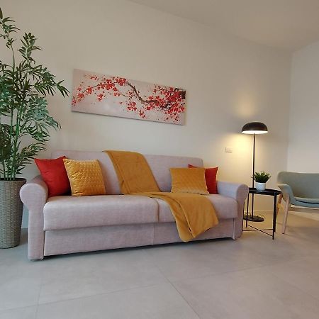 Suite Rent Milan 3 Bagian luar foto